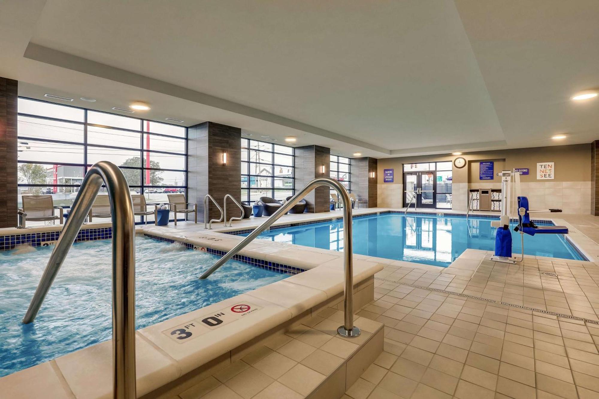 Drury Plaza Hotel Chattanooga Hamilton Place Экстерьер фото